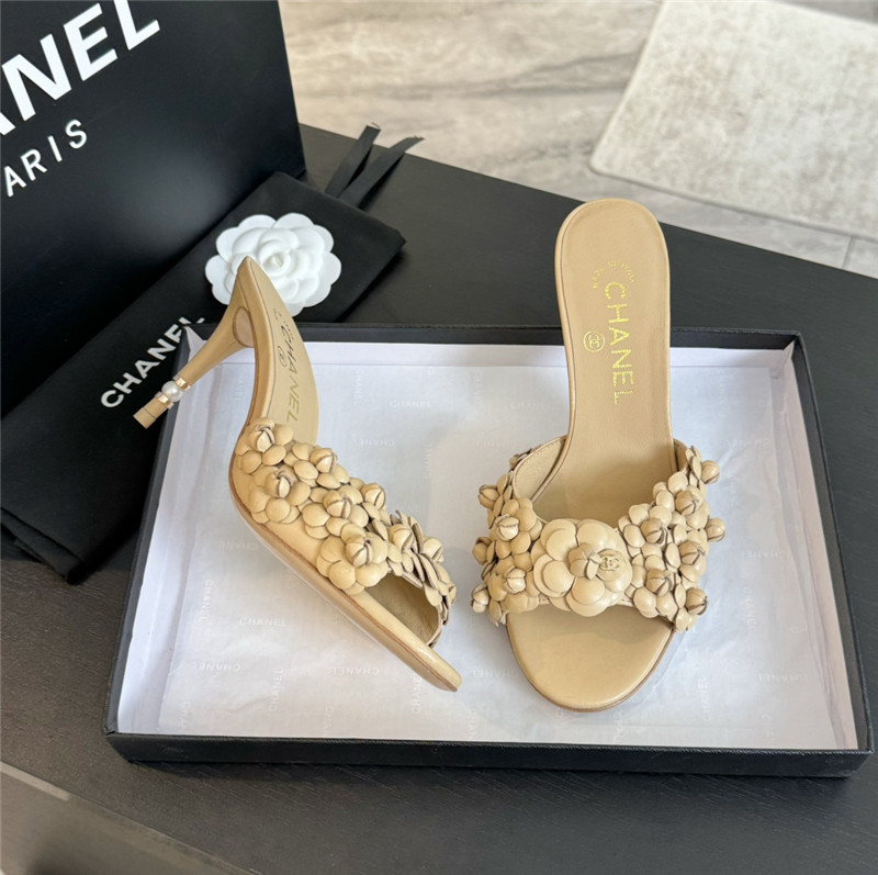 Ch**el camellia heels mules beige
