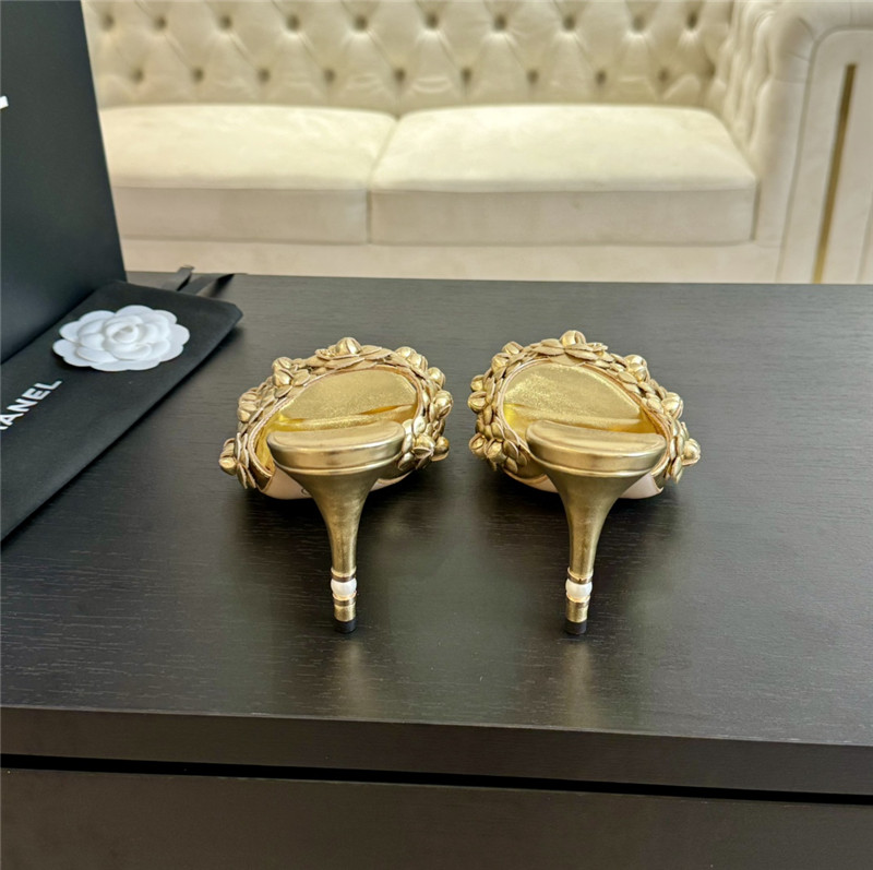 Ch**el camellia heels mules gold