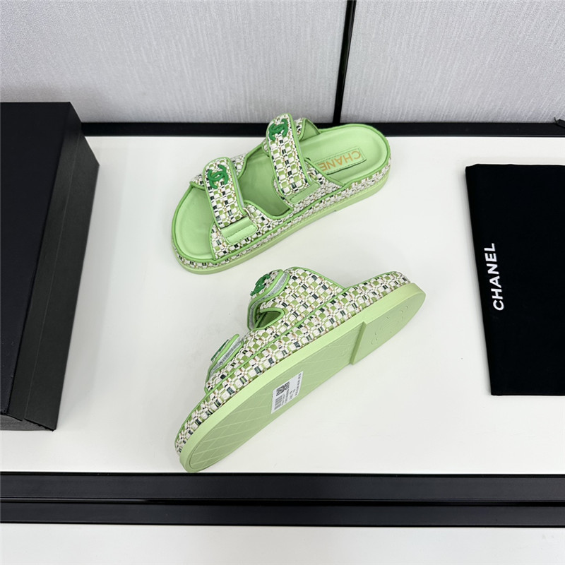 Ch**el grained tweed velcro slides in green