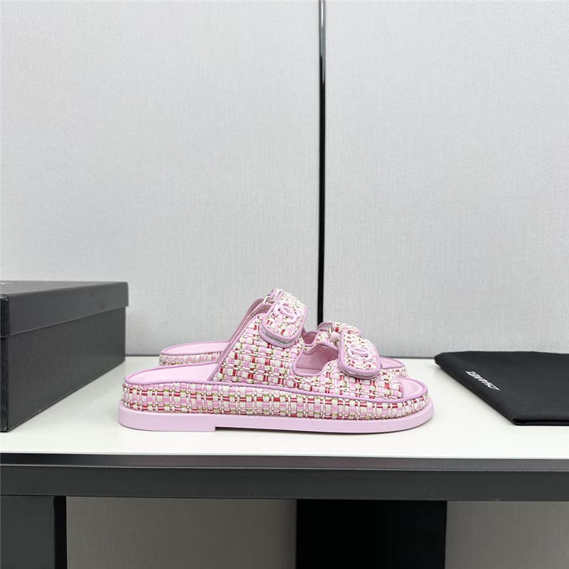 Ch**el grained tweed velcro slides in pink