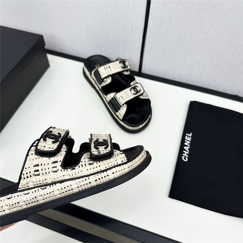 Ch**el grained tweed velcro slides in black