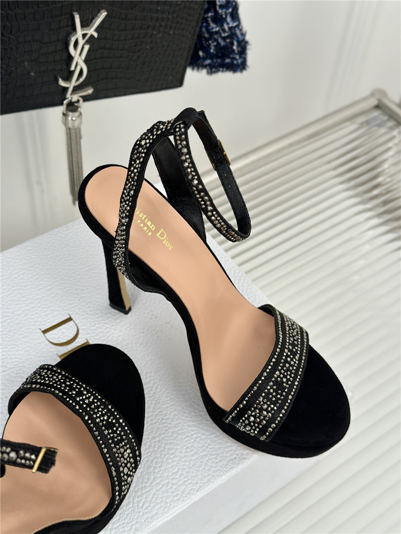 D10r dway heeled platform sandal
