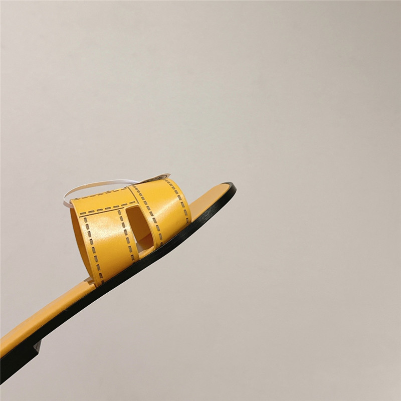 H**me5 idioma sandal women’s yellow