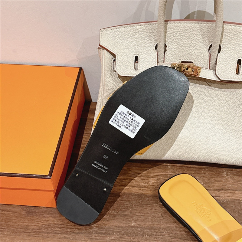 H**me5 idioma sandal women’s yellow