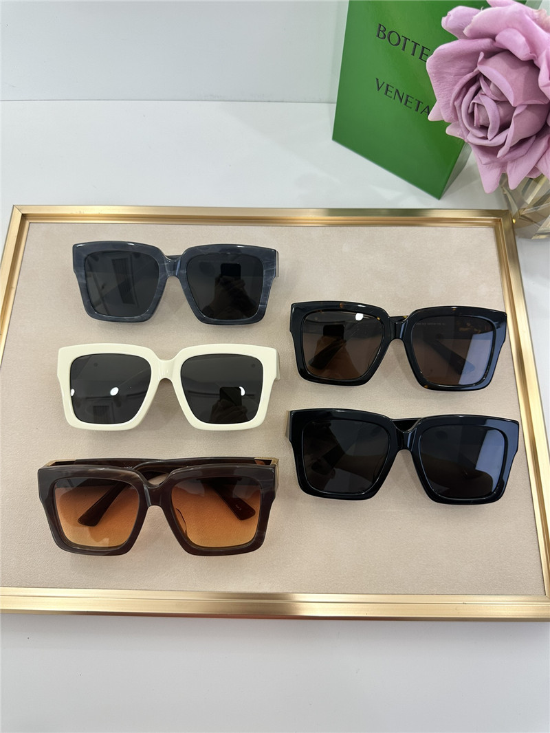 b0tt*ga Ven*ta classic sunglasses