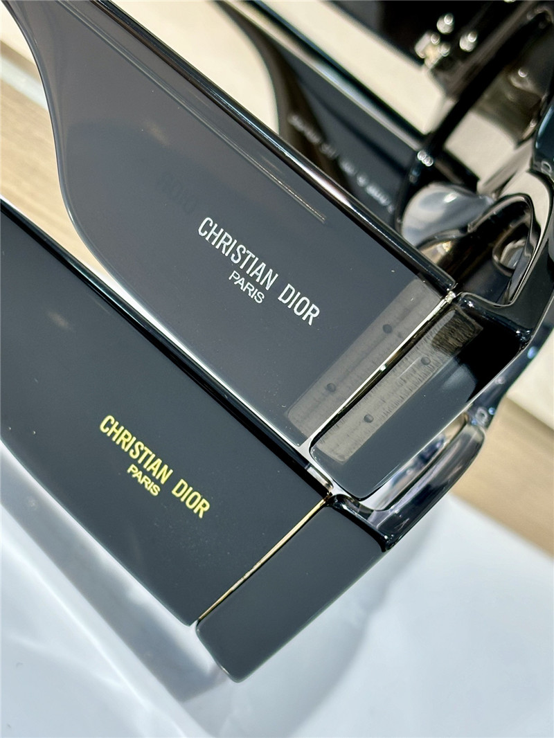 D10r square frame sunglasses