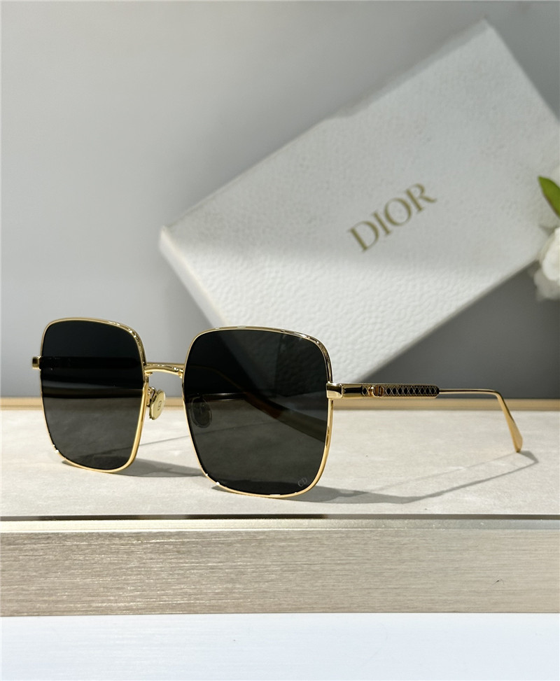 D10r square sunglasses