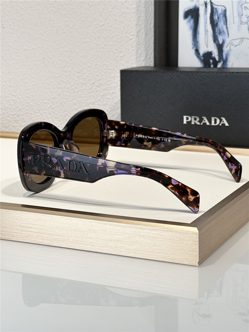 Pra*a stylish and cool sunglasses