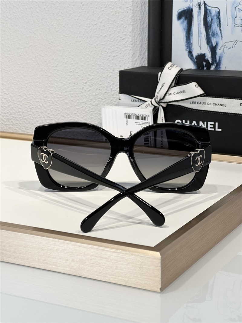 Ch**el stylish heart sunglasses