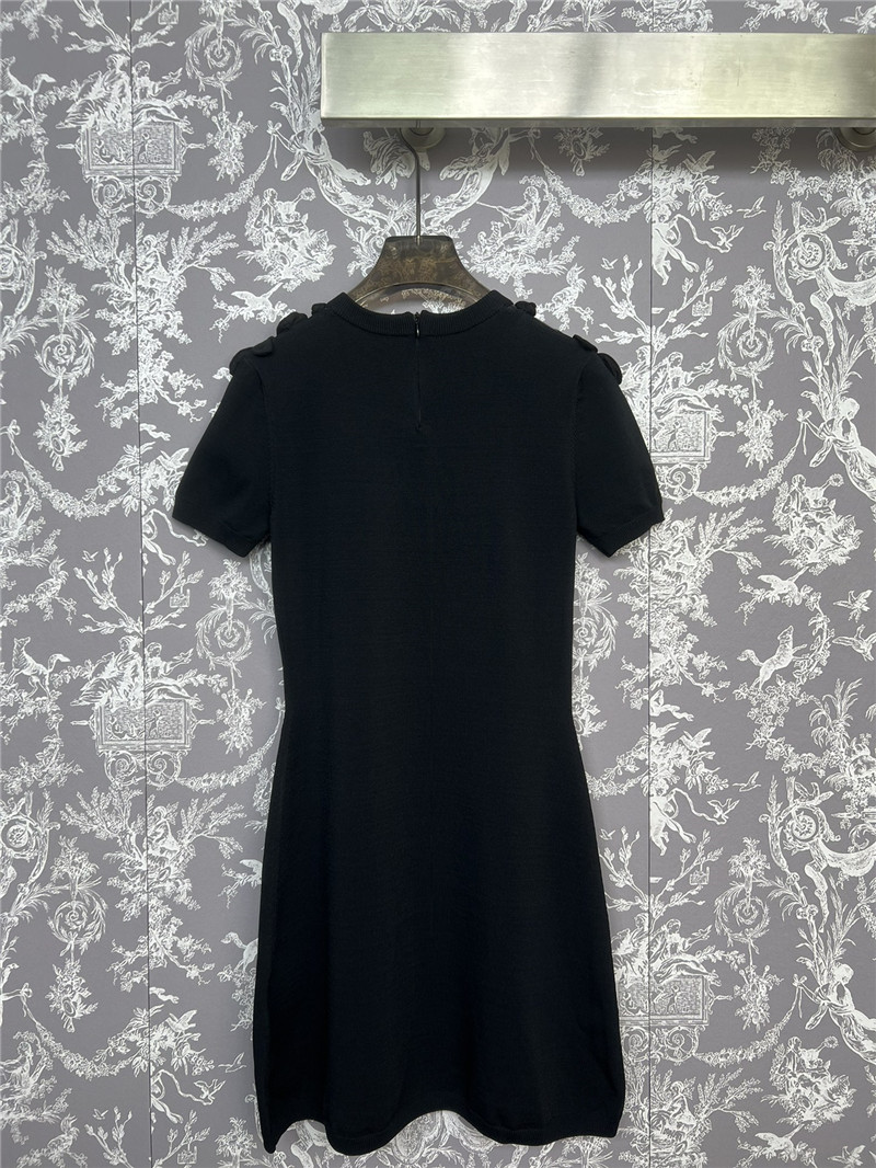 Va1e*ntin0 new dresses cheap replica designer clothes