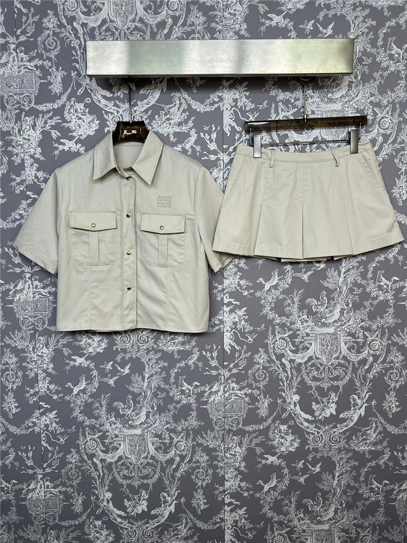 miumiu new short-sleeved shirt and skirt suit replica clothing sites