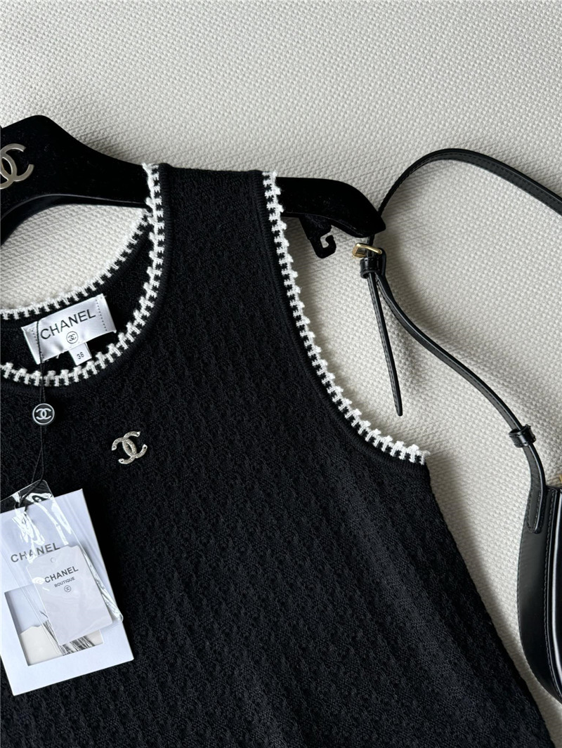 Ch**el crochet vest cheap replica designer clothes