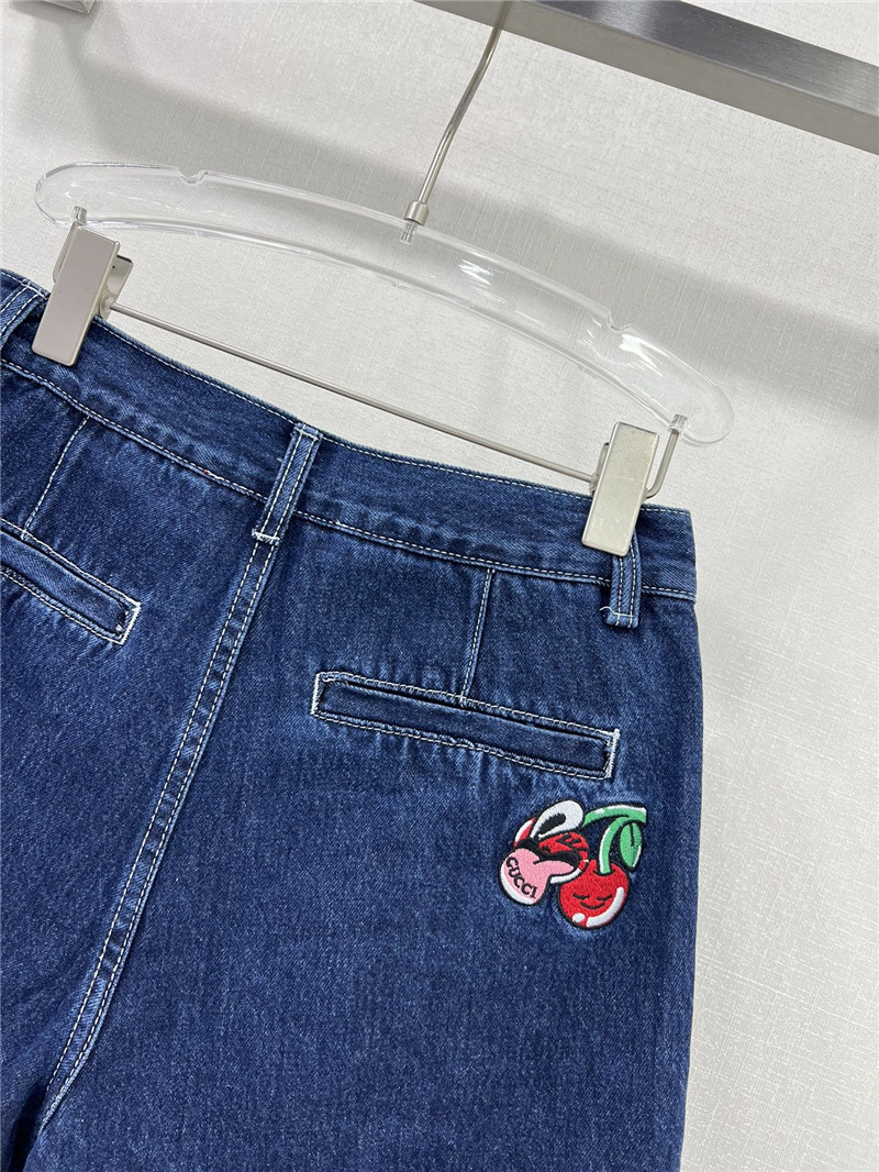 Gvc*1 high rise patch pocket short