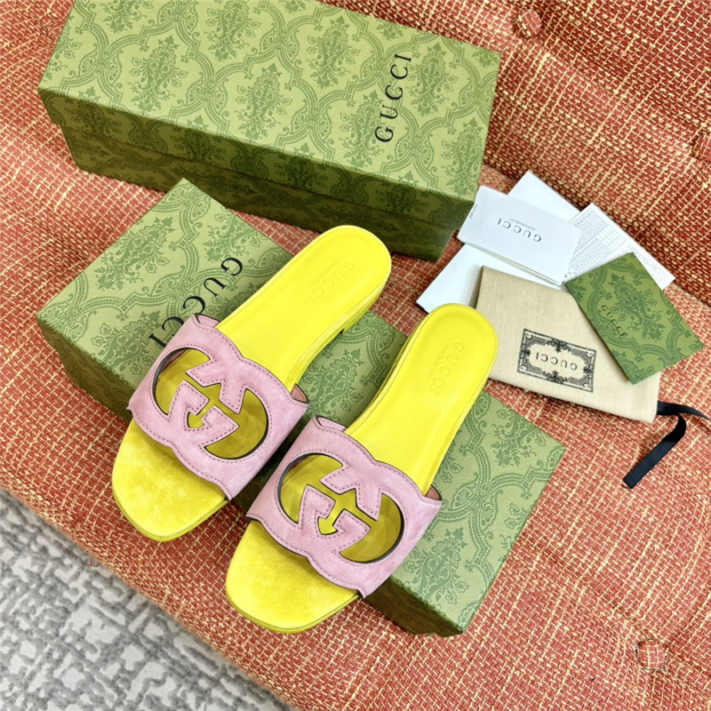 Gucci Suede Interlocking GG Sandals in Pink