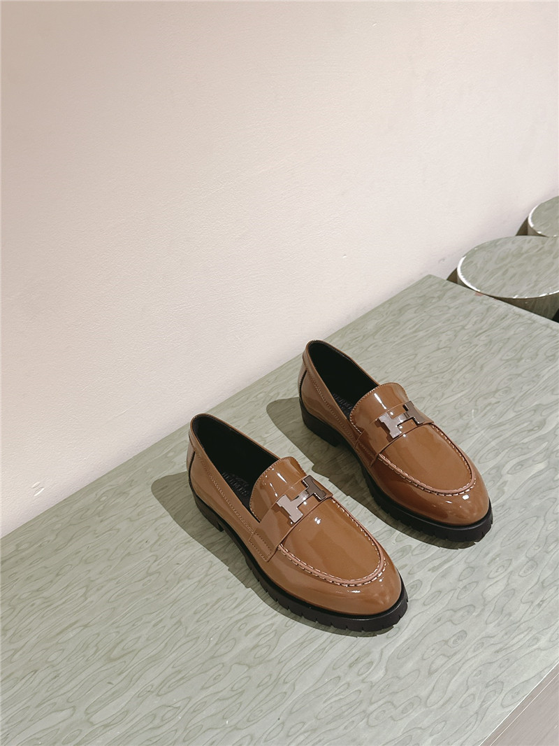Hermes Beige Patent Leather H Buckle Loafers for Women