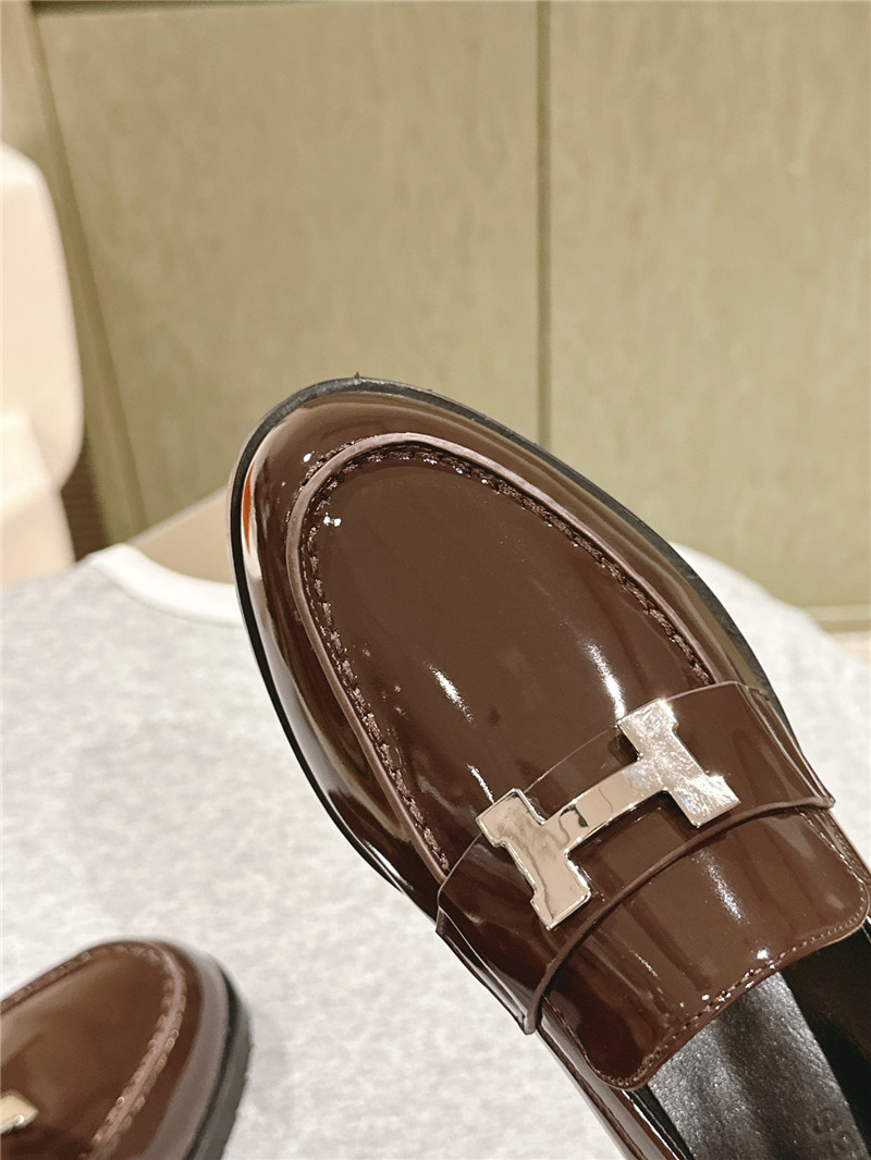 H**me5 brown patent leather h buckle loafers