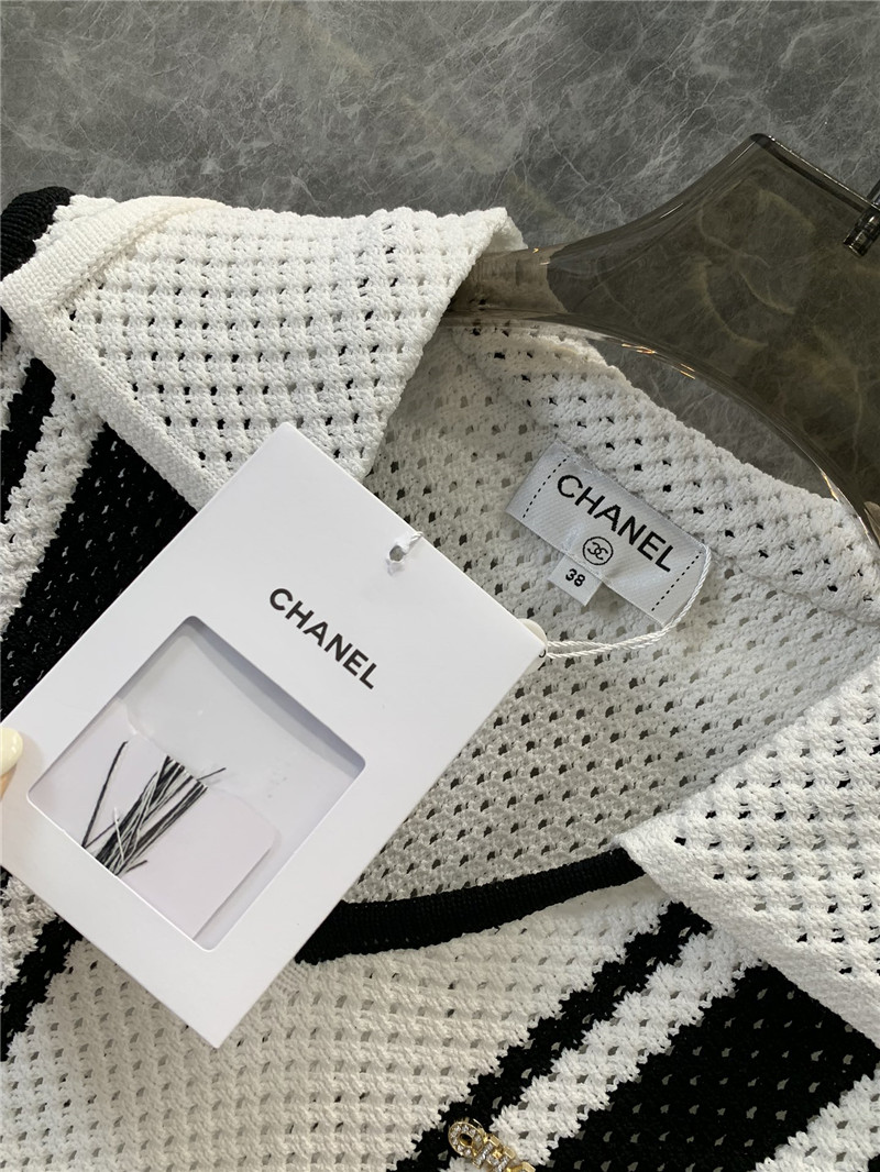 Ch**el v-neck hollow knit vest replica clothes