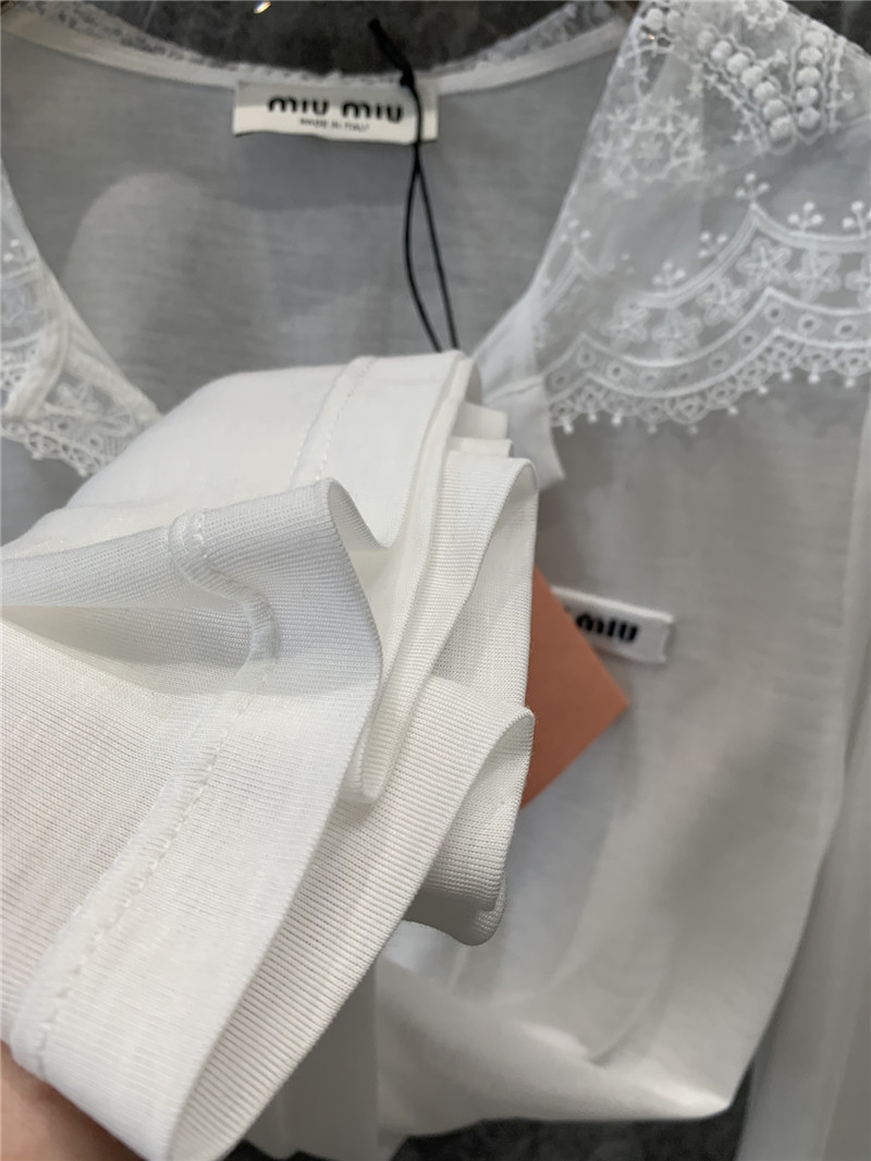 M1um1u micro-logo lace hooded long-sleeved t-shirt