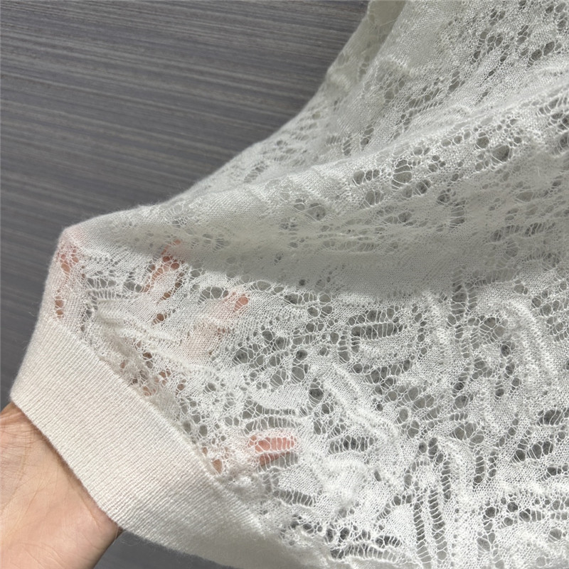 D10r hollow crochet small vest replica clothes