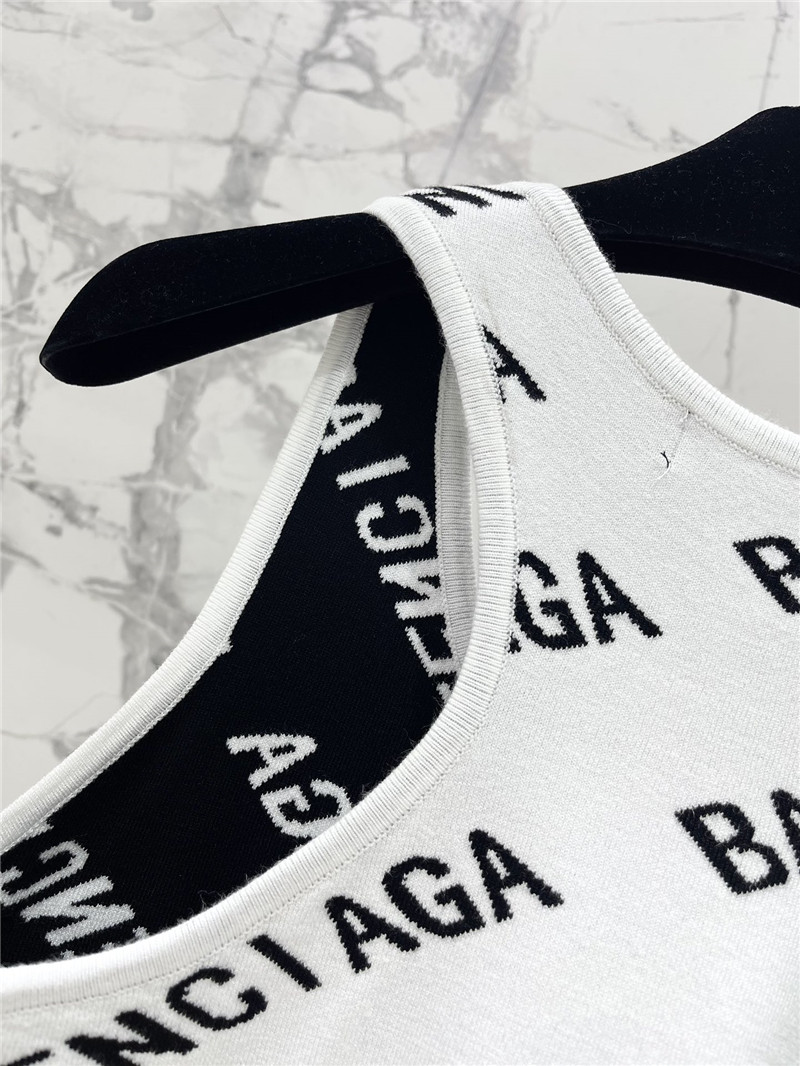 Ba1en*iaga all over the body letter jacquard vest replicas clothes