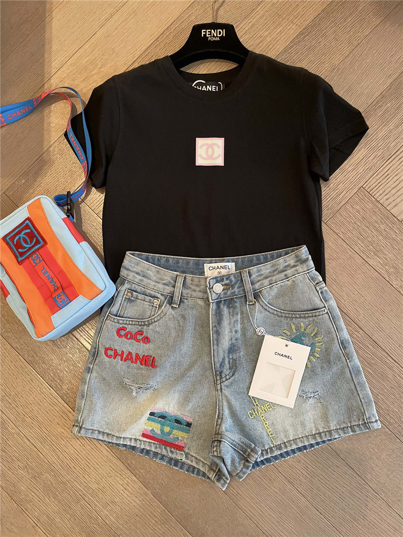 Ch**el new round neck short sleeve replica clothing