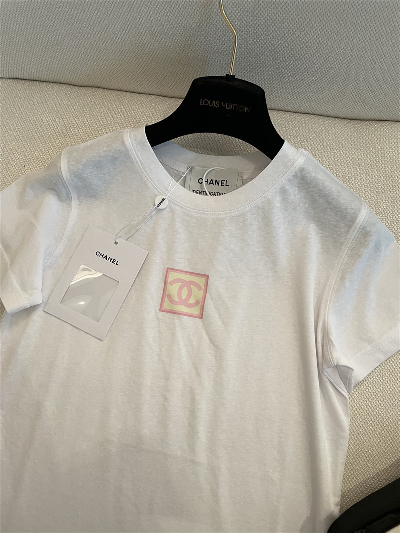 Ch**el new round neck short sleeve replica clothing