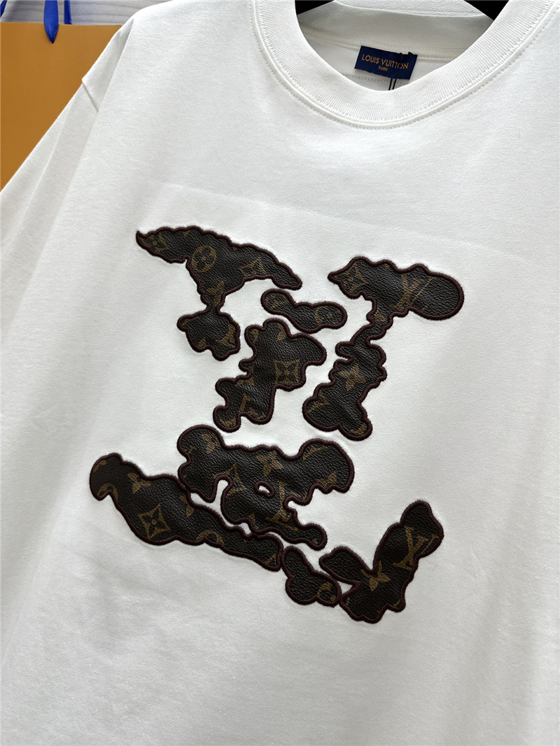 l0vis Vvtt0n lv embroidered t-shirt replica d&g clothing
