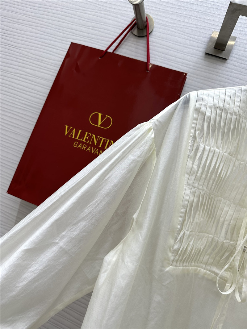 Va1e*ntin0 blouse + a-line skirt set replica clothes