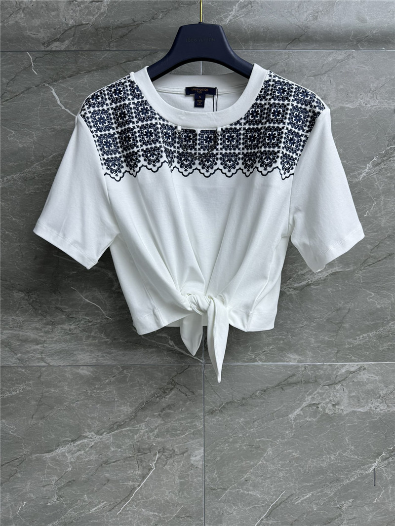 miumiu floral embroidered cropped T-shirt replica clothing