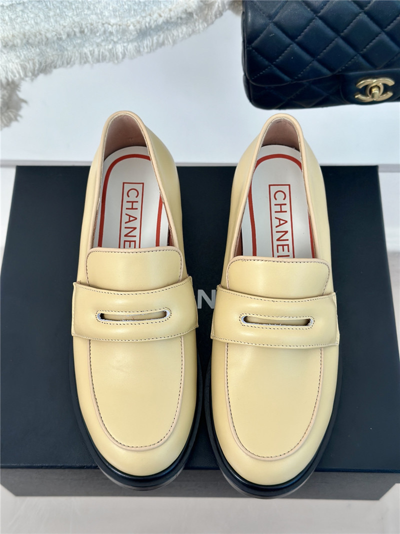 Ch**el women¡¯s yellow calfskin loafers