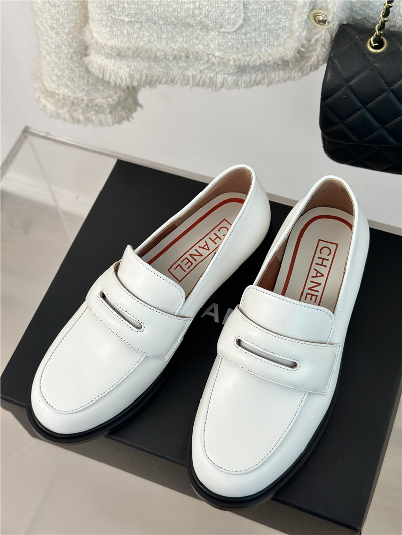 Ch**el women¡¯s white calfskin loafers