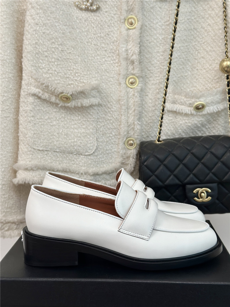 Ch**el women¡¯s white calfskin loafers