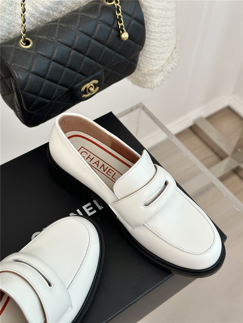 Ch**el women¡¯s white calfskin loafers