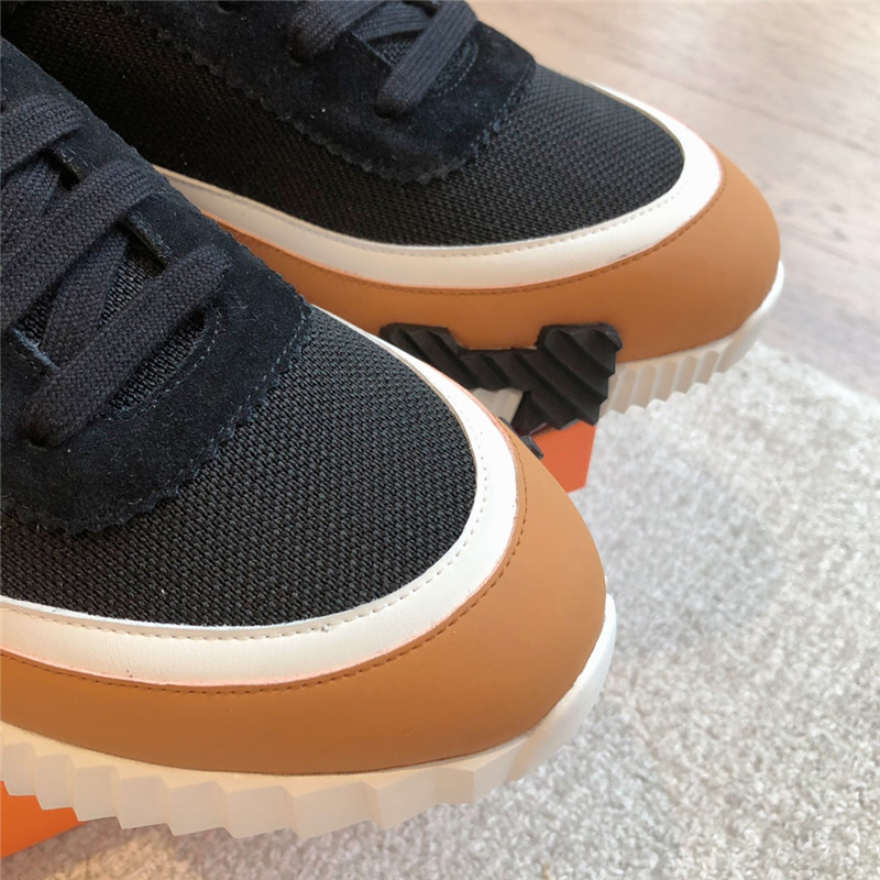 H**me5 tan leather bouncing sneakers
