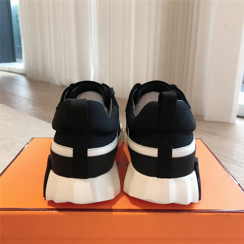 H**me5 tan leather sneakers in blue