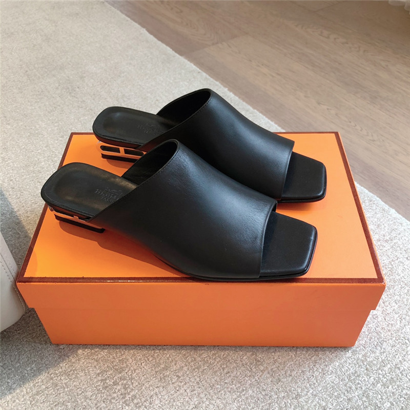 Hermes Idole Sandals Black