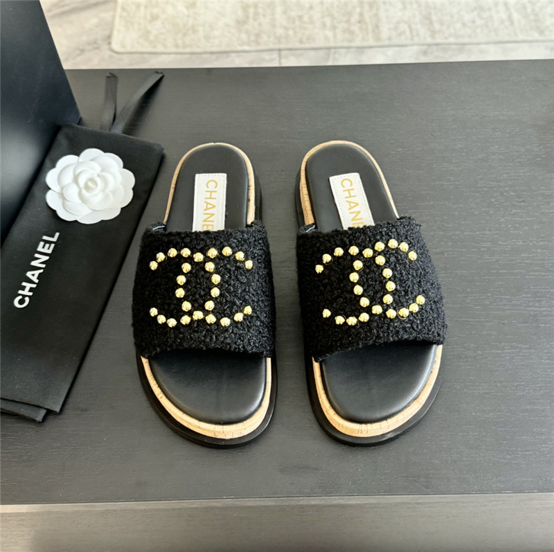 Ch**el logo platform pearl tweed slipper black