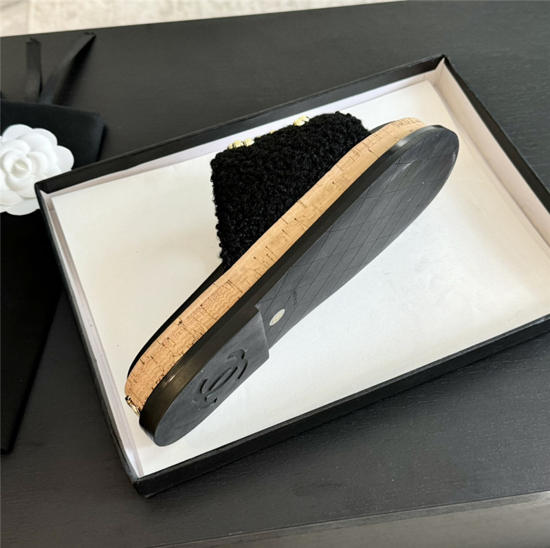 Ch**el logo platform pearl tweed slipper black