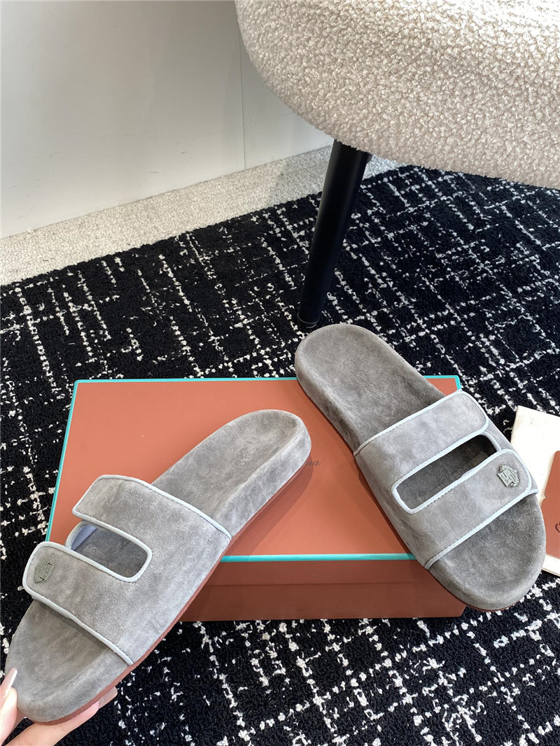 L0r0 P1ana waikiki gray velcro strap sandals
