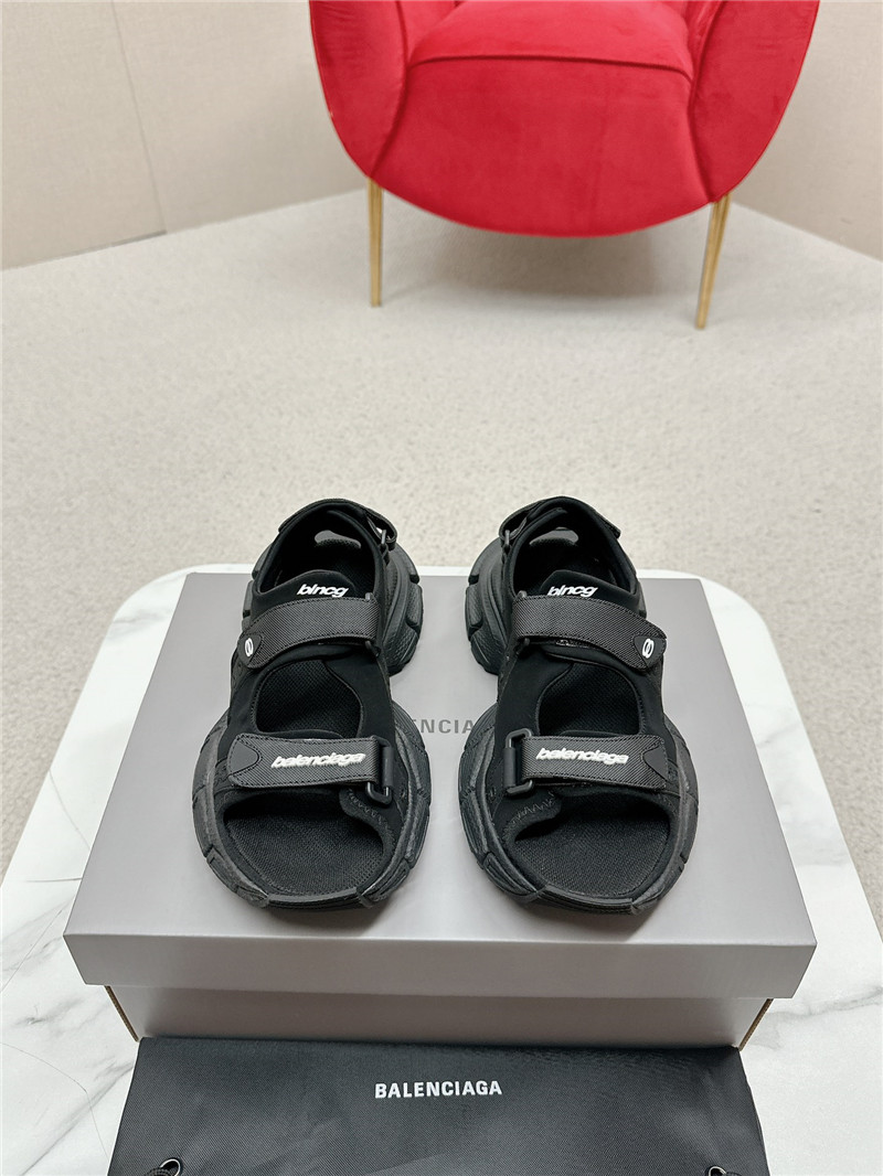 Ba1en*iaga 3xl sandals for women in black