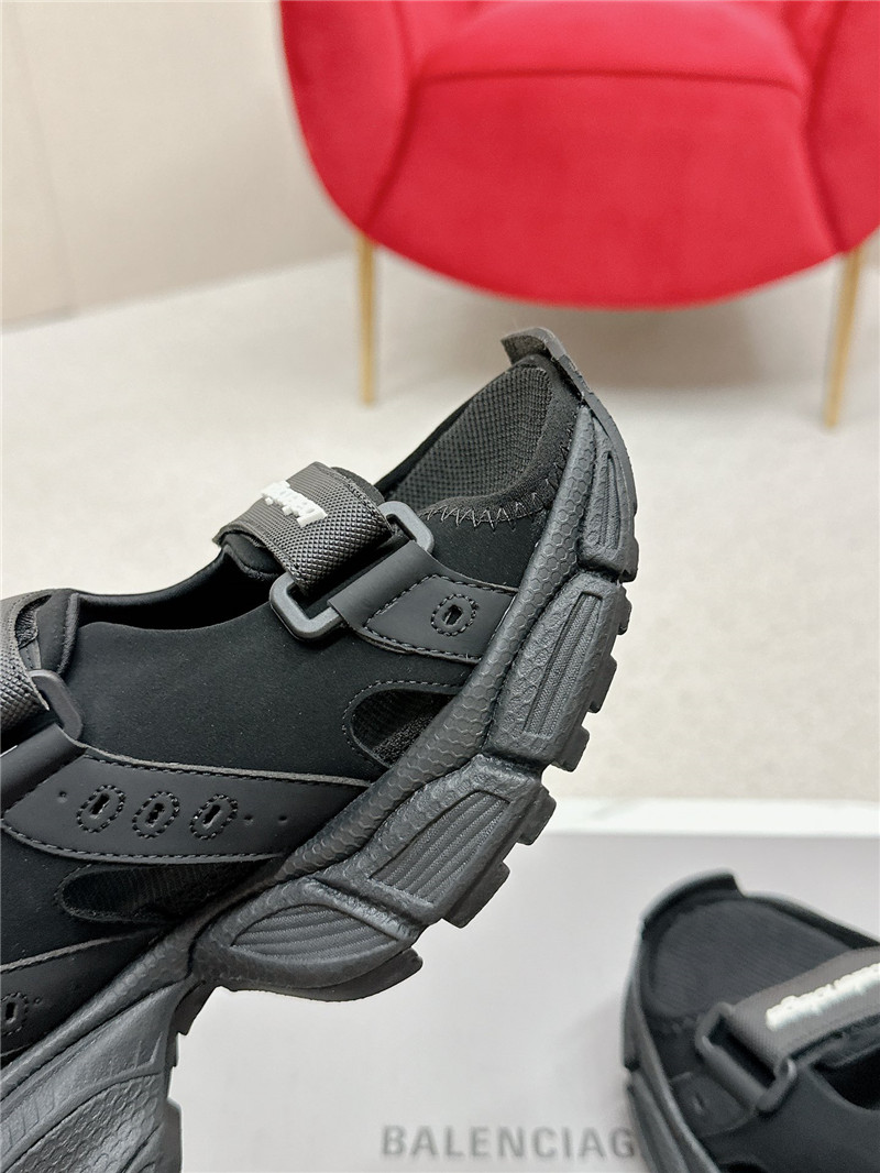 Ba1en*iaga 3xl sandals for women in black