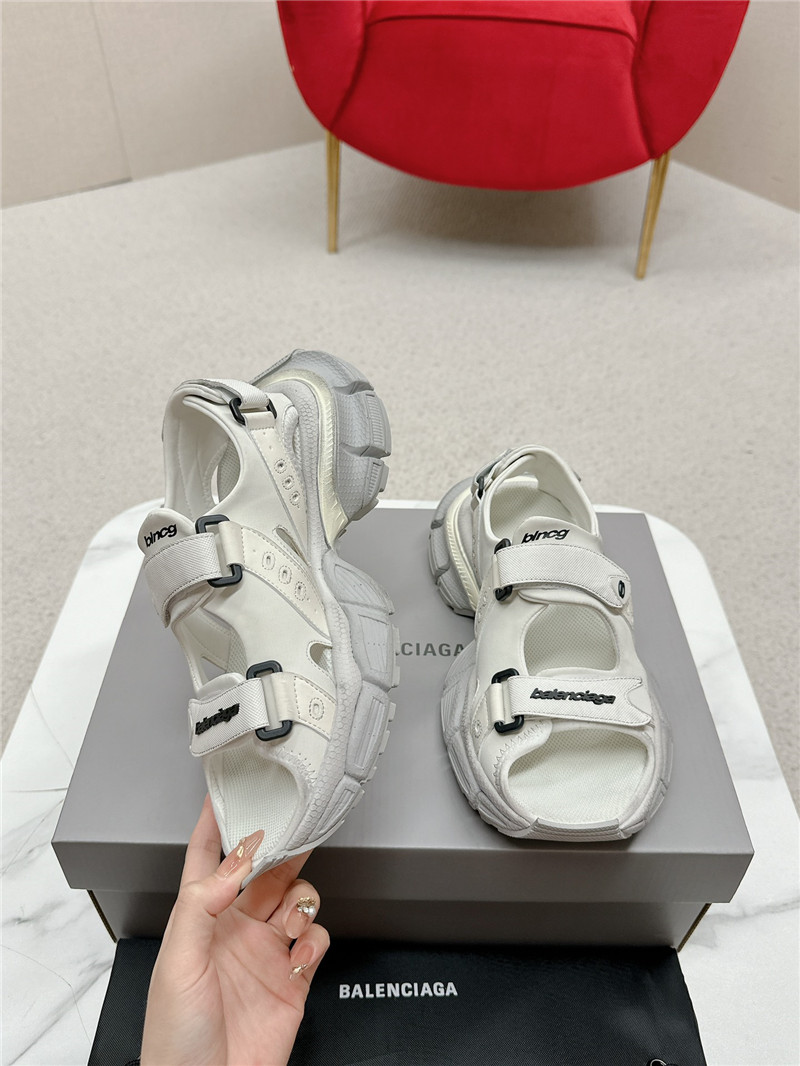 Ba1en*iaga 3xl sandals for women in white