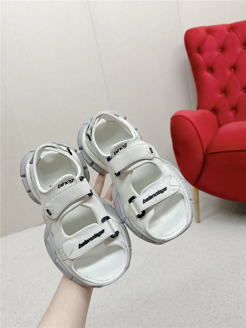 Ba1en*iaga 3xl sandals for women in white