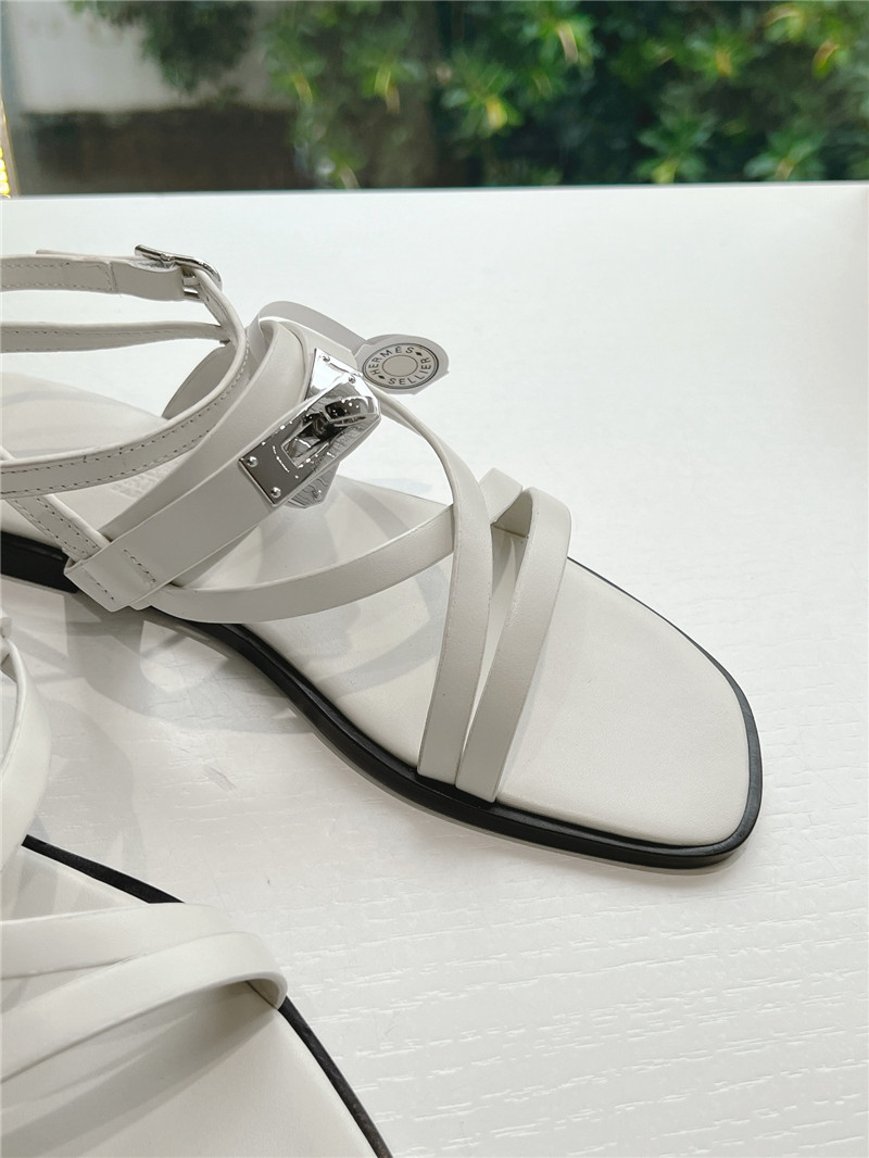 H**me5 june sandals white