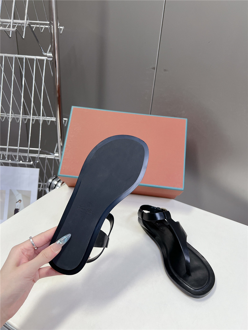 L0r0 P1ana trani open-toe sandals in black