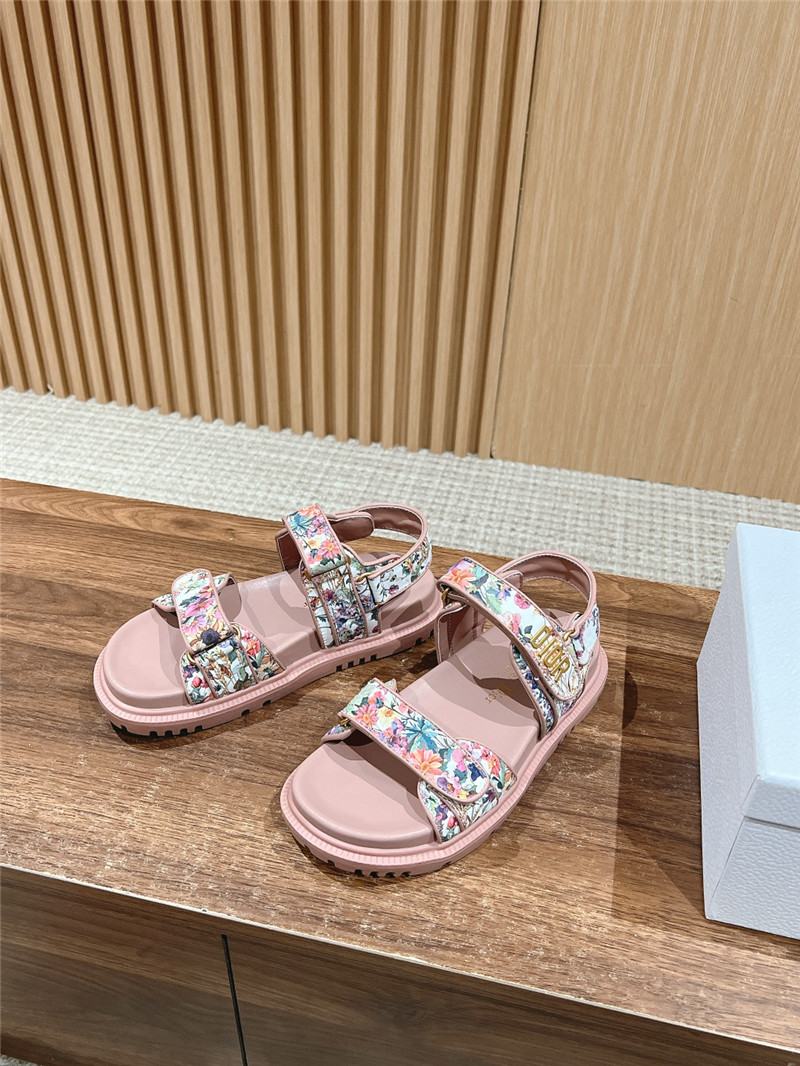 D10r D10ract pink floral print leather sandals