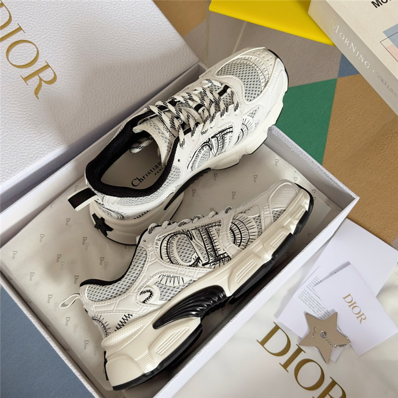 D10r chrono sneakers for women