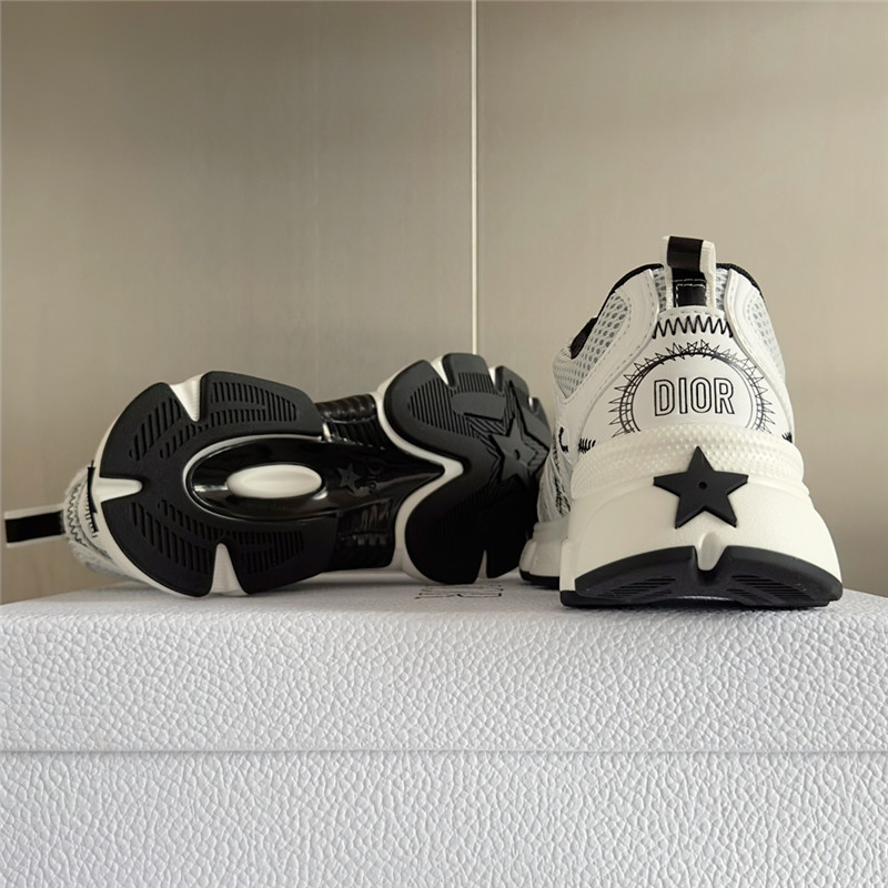 D10r chrono sneakers for women