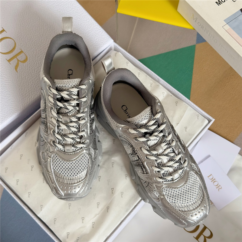 Dior Chrono Sneakers Gray