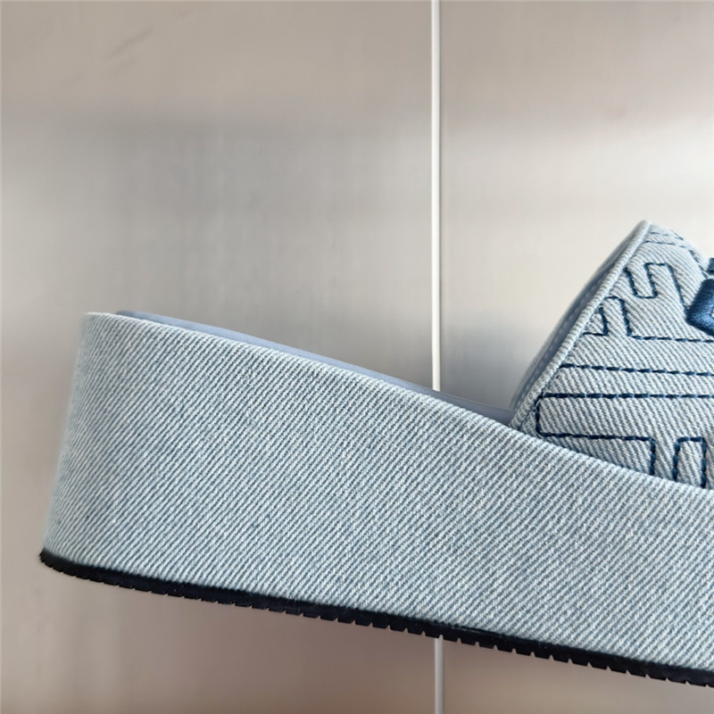 Fendi Sunshine Black Platform Sandals